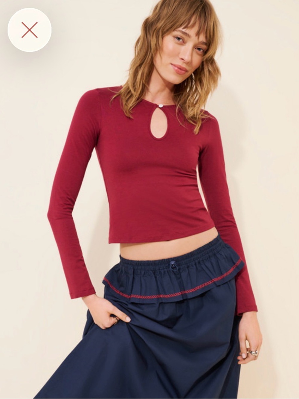 Women's Long-Sleeve Keyhole Crop Top
